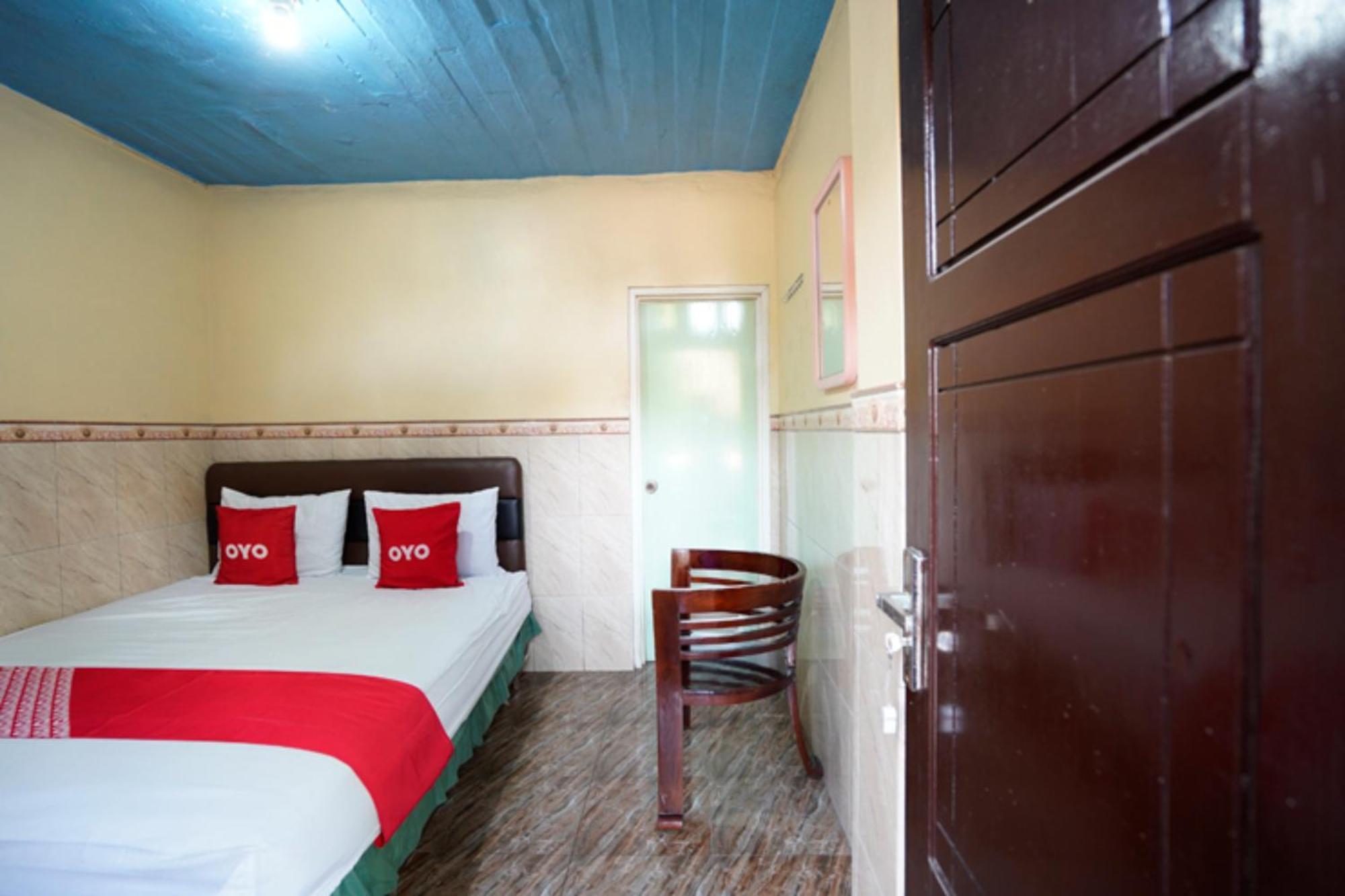 Oyo 927 Carina Hotel Claket Экстерьер фото